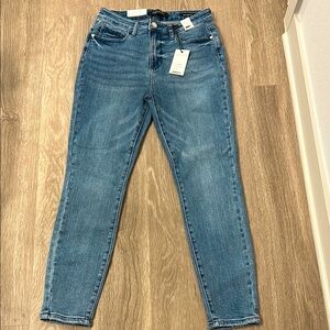 Judy Blue - Relaxed Fit High Waist Jeans